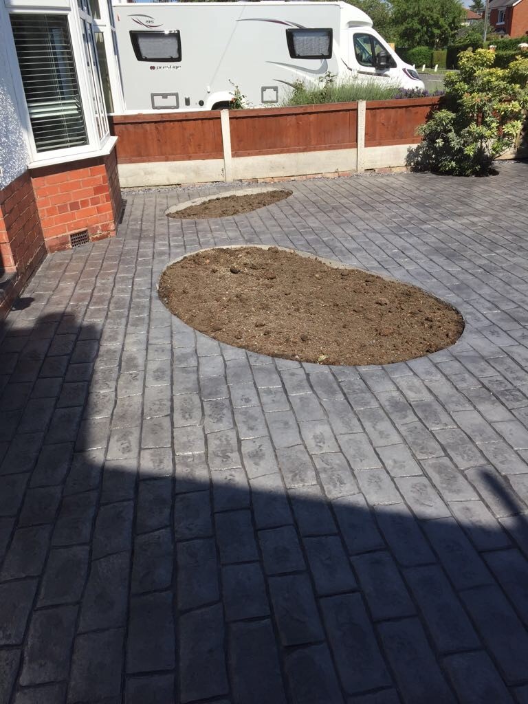 pattern imprinted- cobblestones