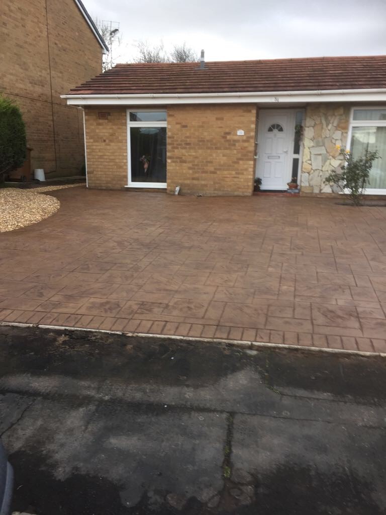 Pattern imprinted driveway- Spital.