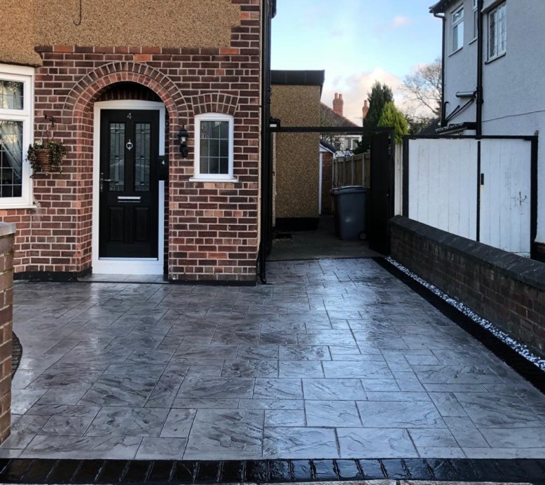 light silver driveway.....