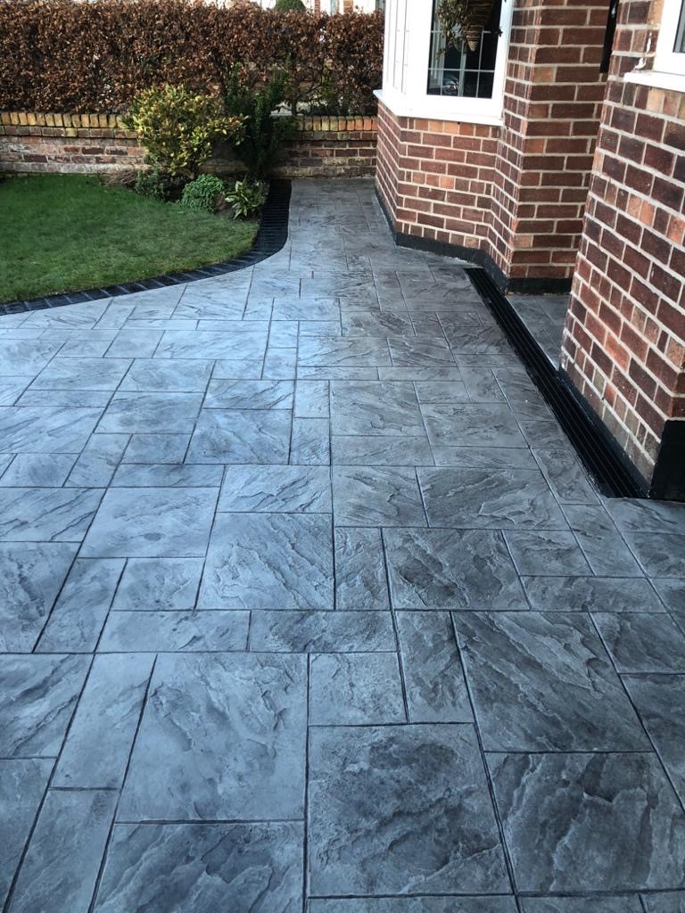 light silver driveway...